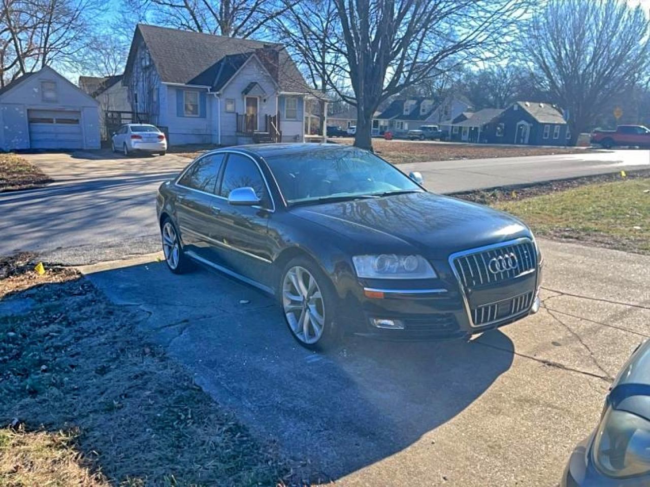 2009 Audi S8