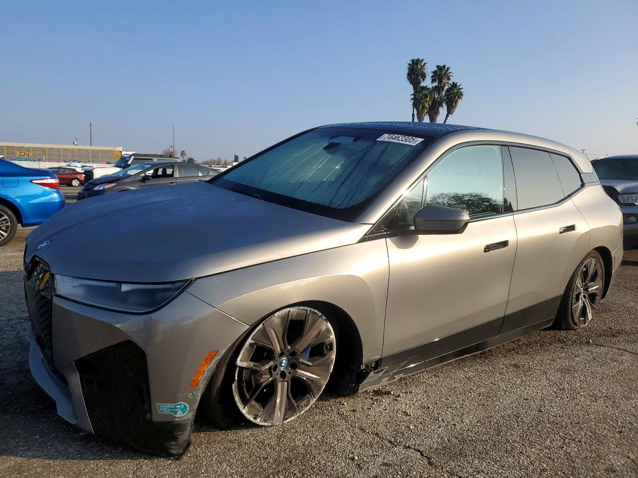 2025 BMW iX