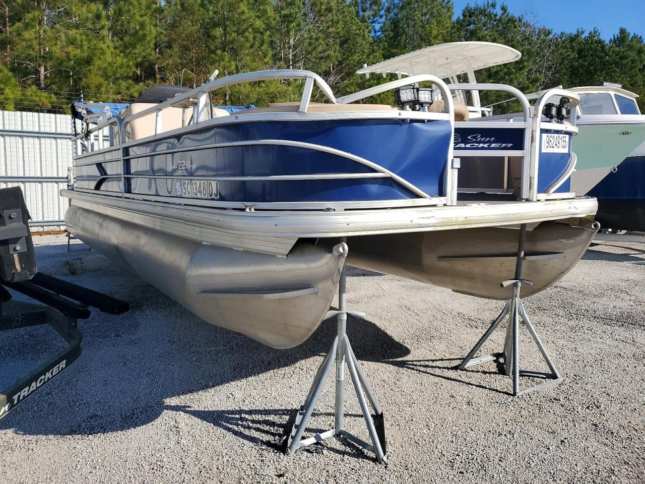 Yt4x Pontoon