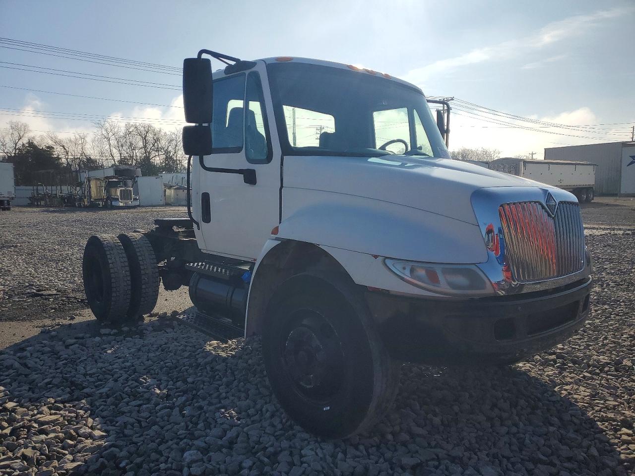 2002 International 4000-Series
