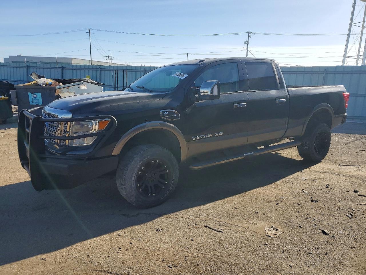 Nissan Titan