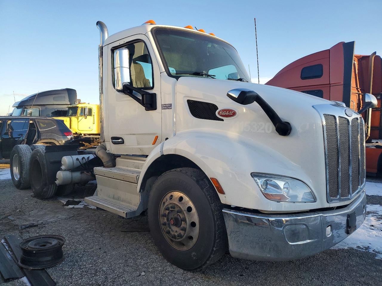 2019 Peterbilt Tractor