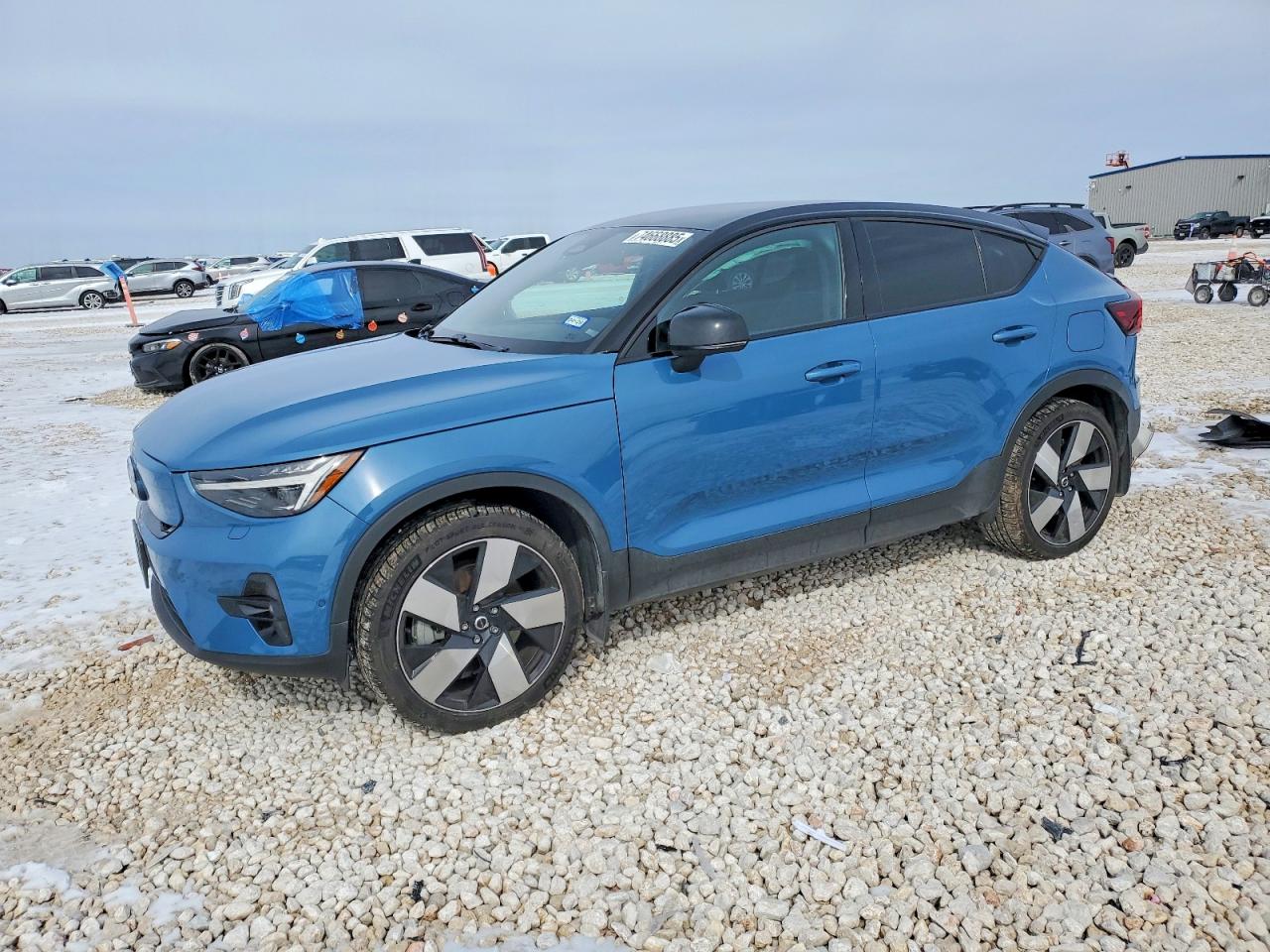 2022 Volvo C40