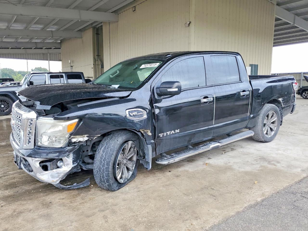 2017 Nissan Titan