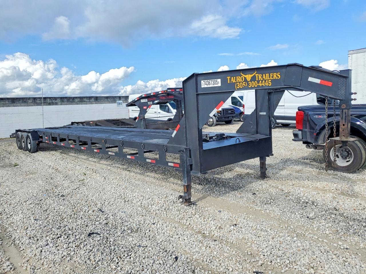 2011 Kaufman Trailer