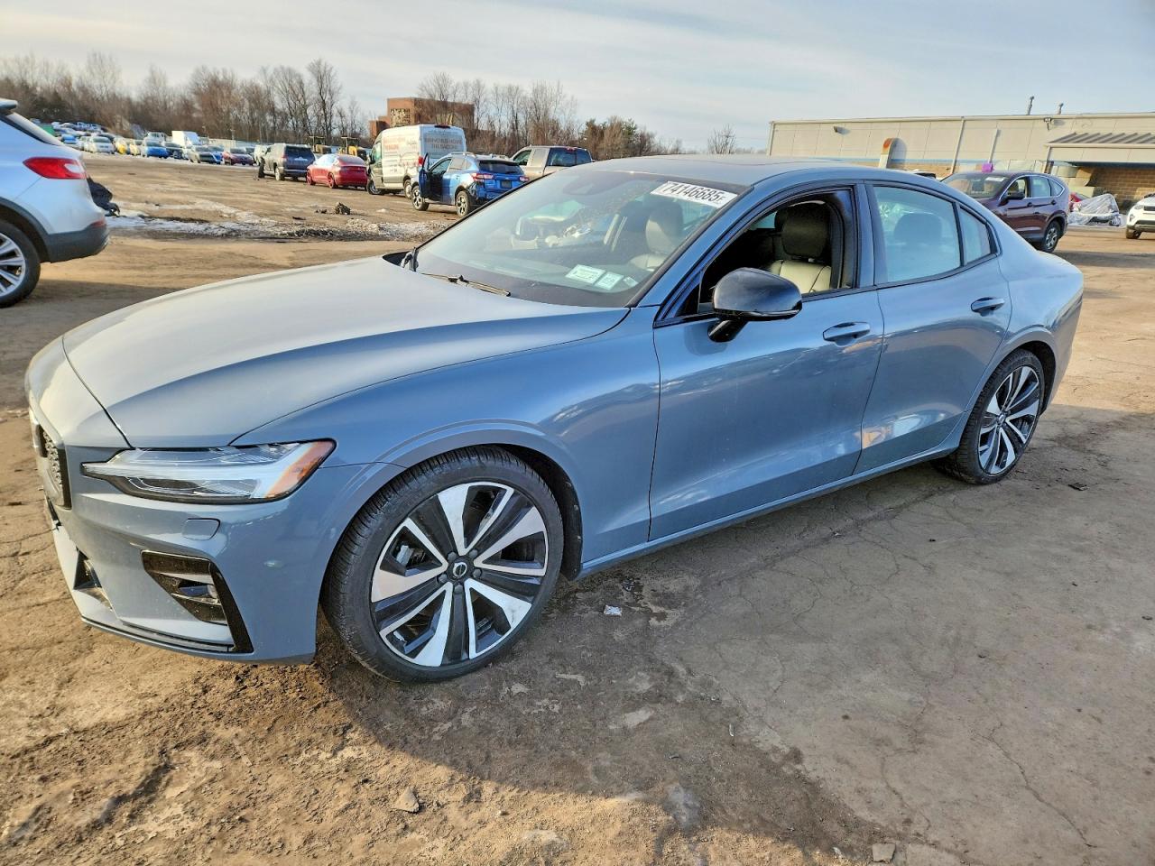 2022 Volvo S60