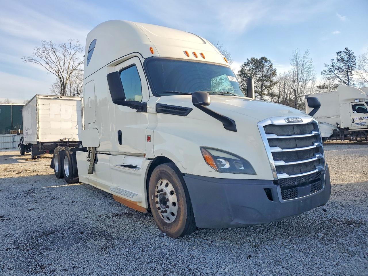 2019 Freightliner Cascadia 126