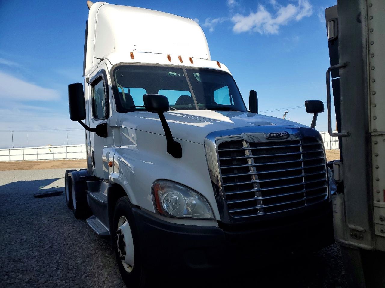 2016 Freightliner Cascadia 125