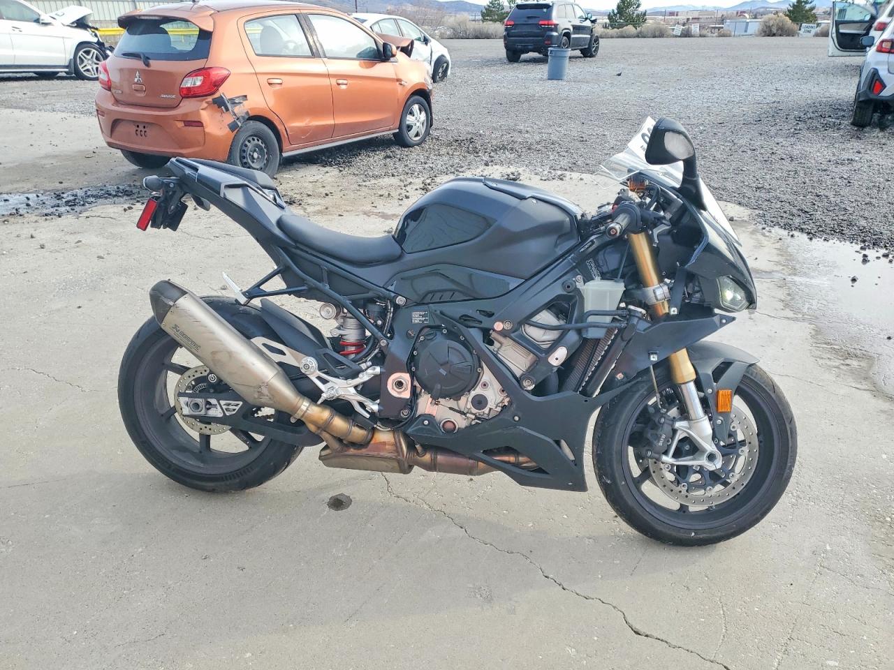 2024 BMW S 1000