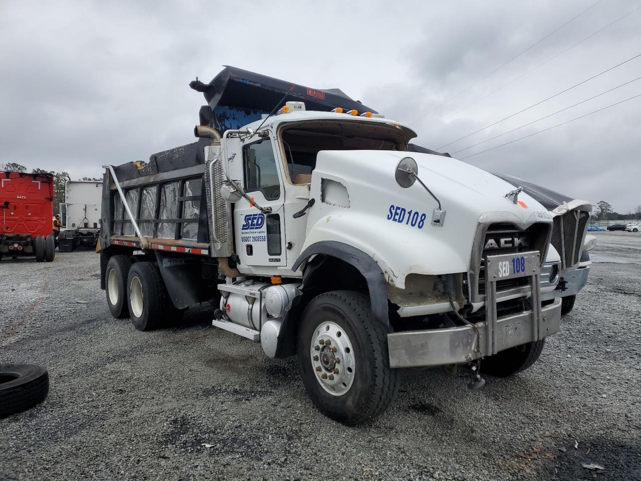 2005 Mack 700 cv700 CV700