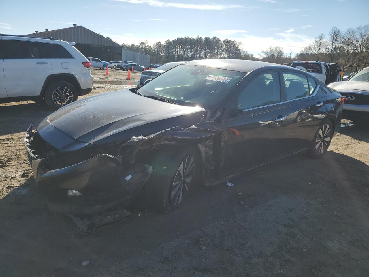 2022 Nissan Altima sv SV