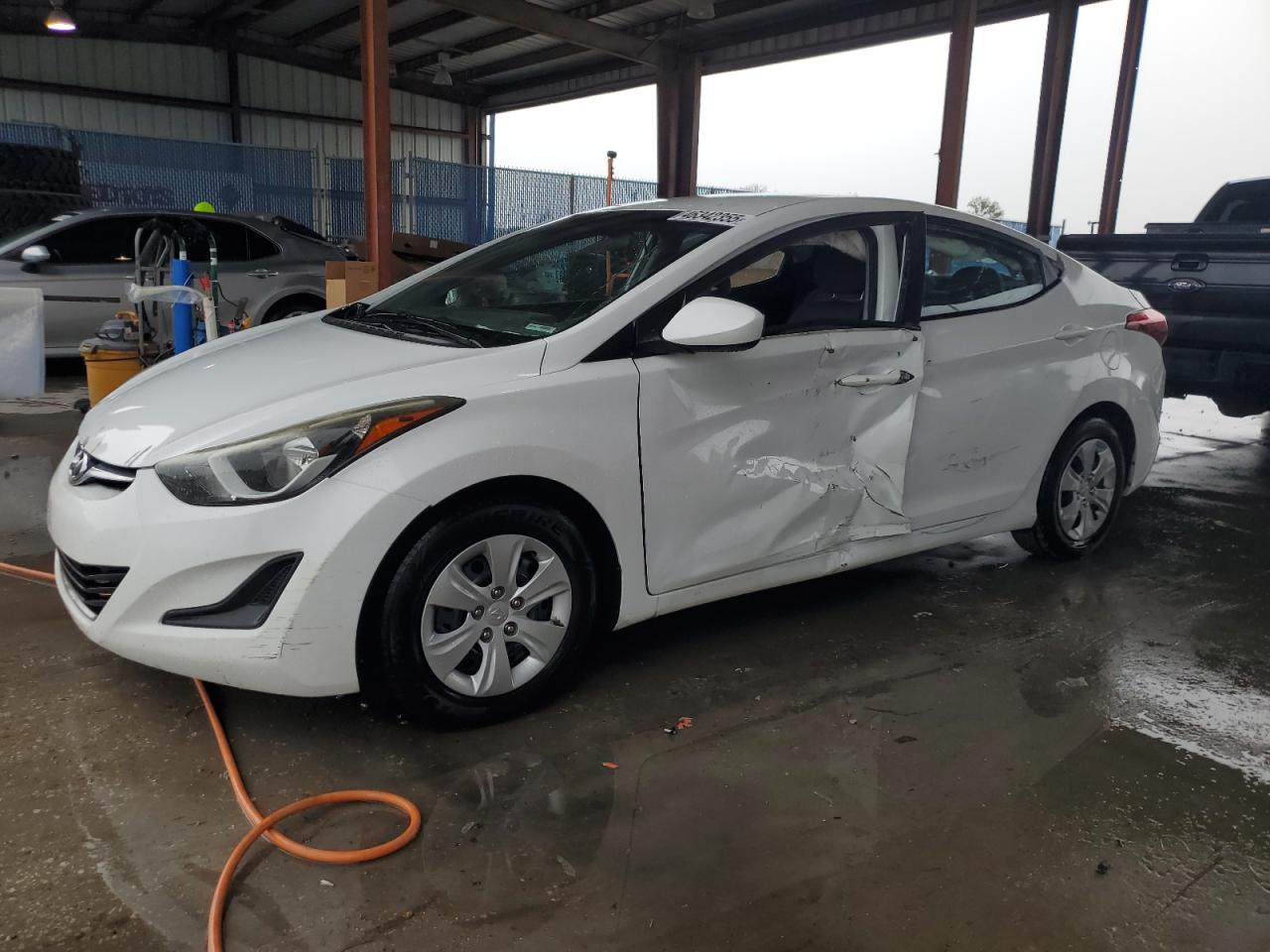 2016 Hyundai Elantra se SE