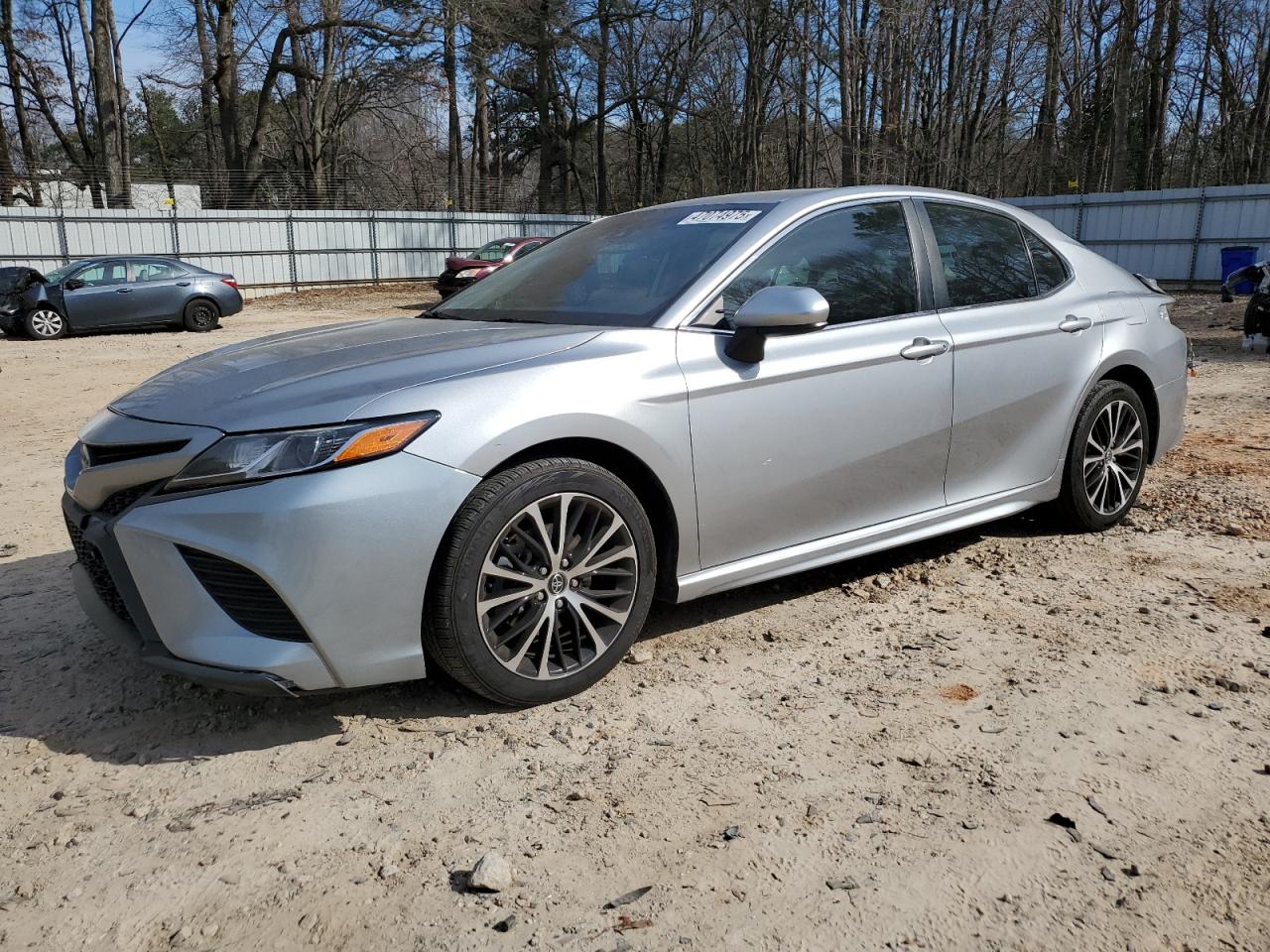 2020 Toyota Camry se SE