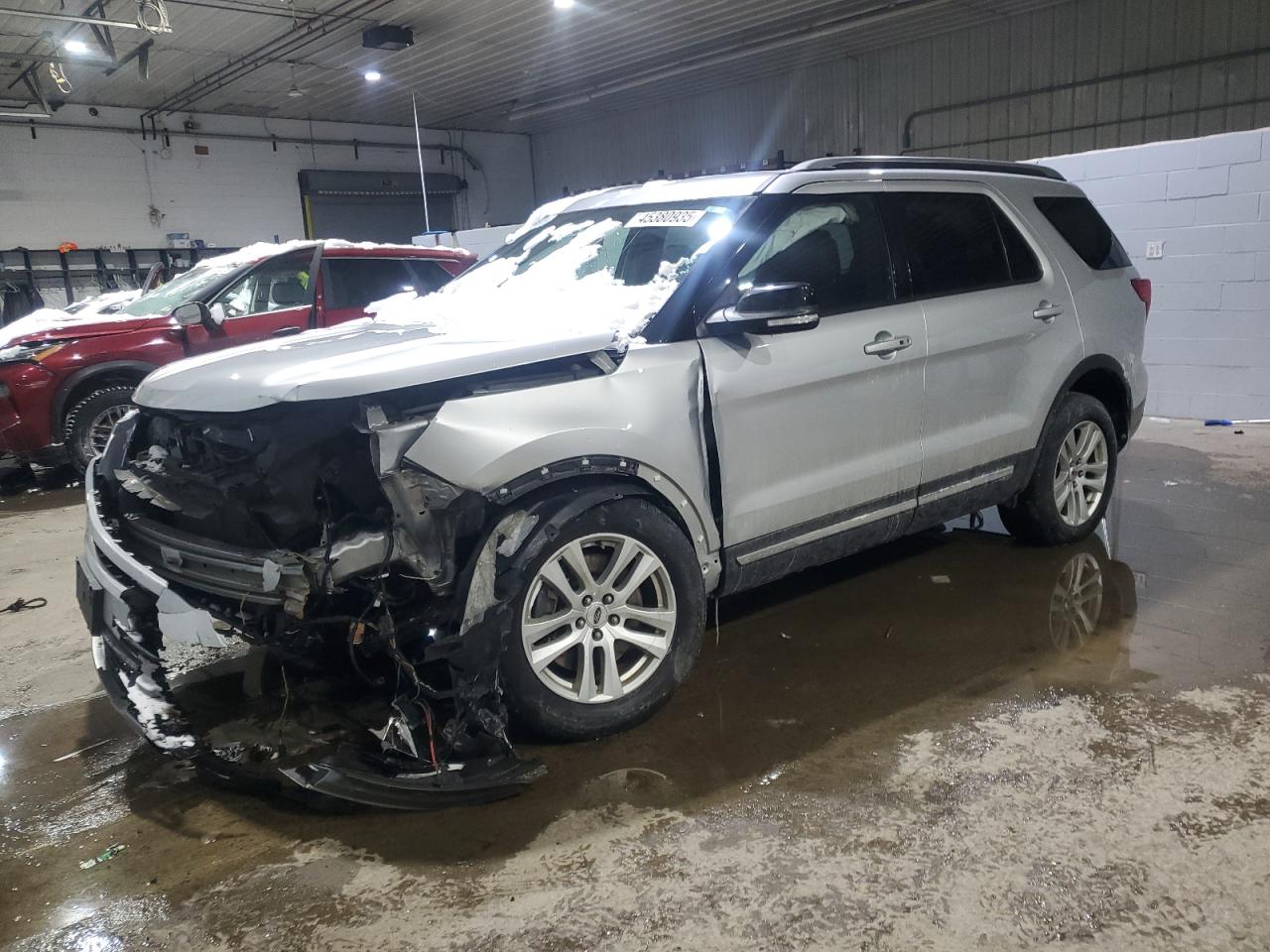 2018 Ford Explorer x XLT