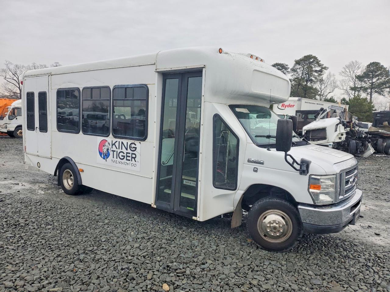 2014 Ford Econoline