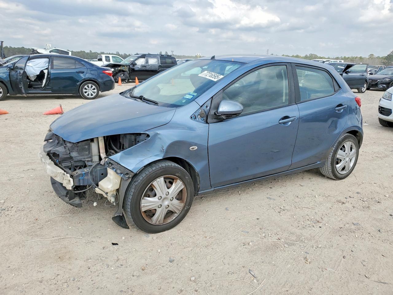 2014 Mazda 2