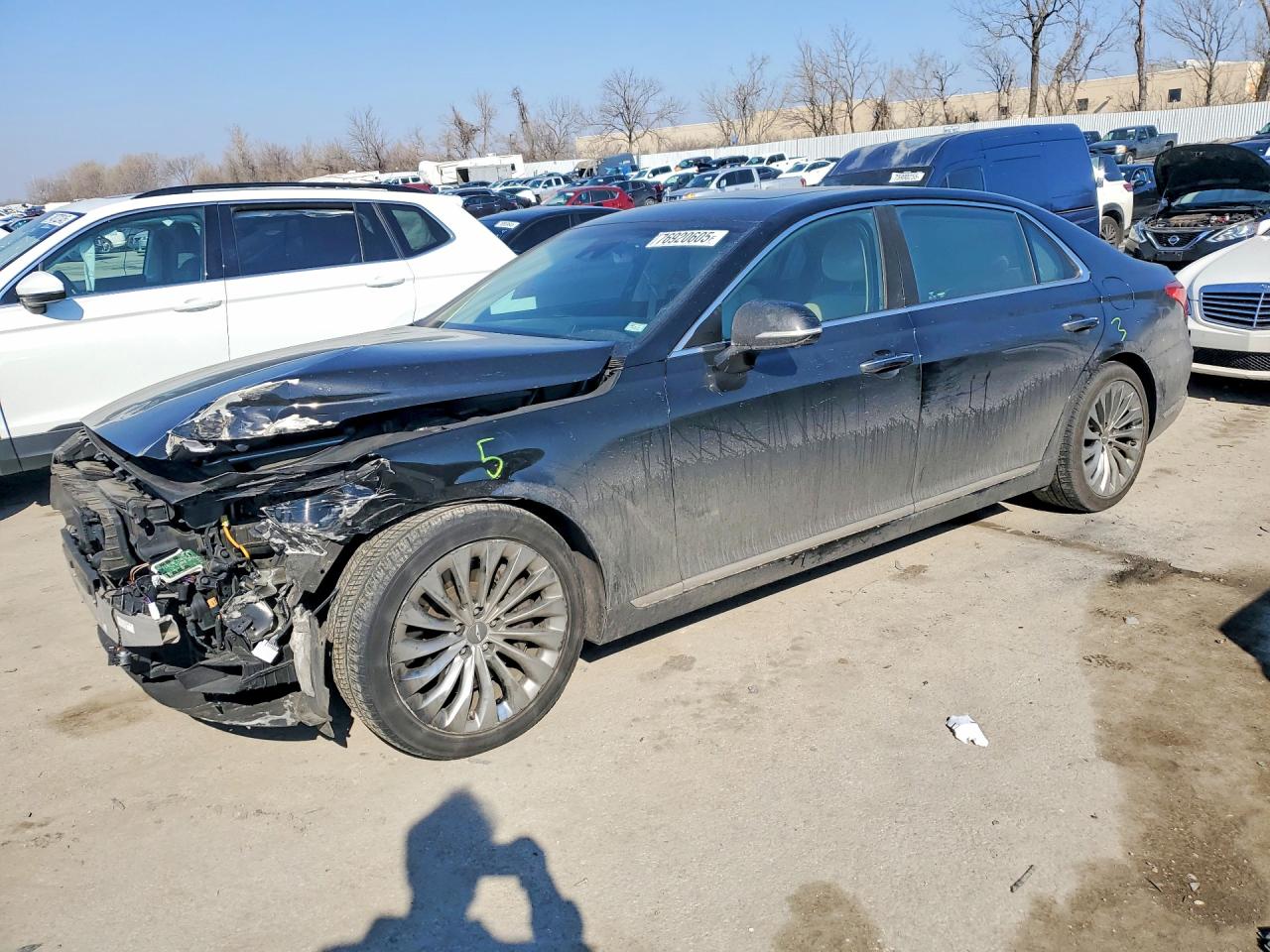 2017 Genesis G90