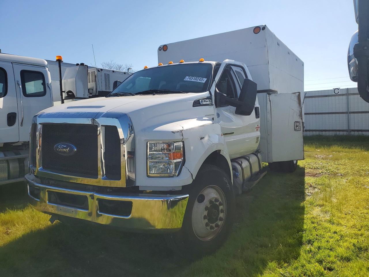 2016 Ford F-750