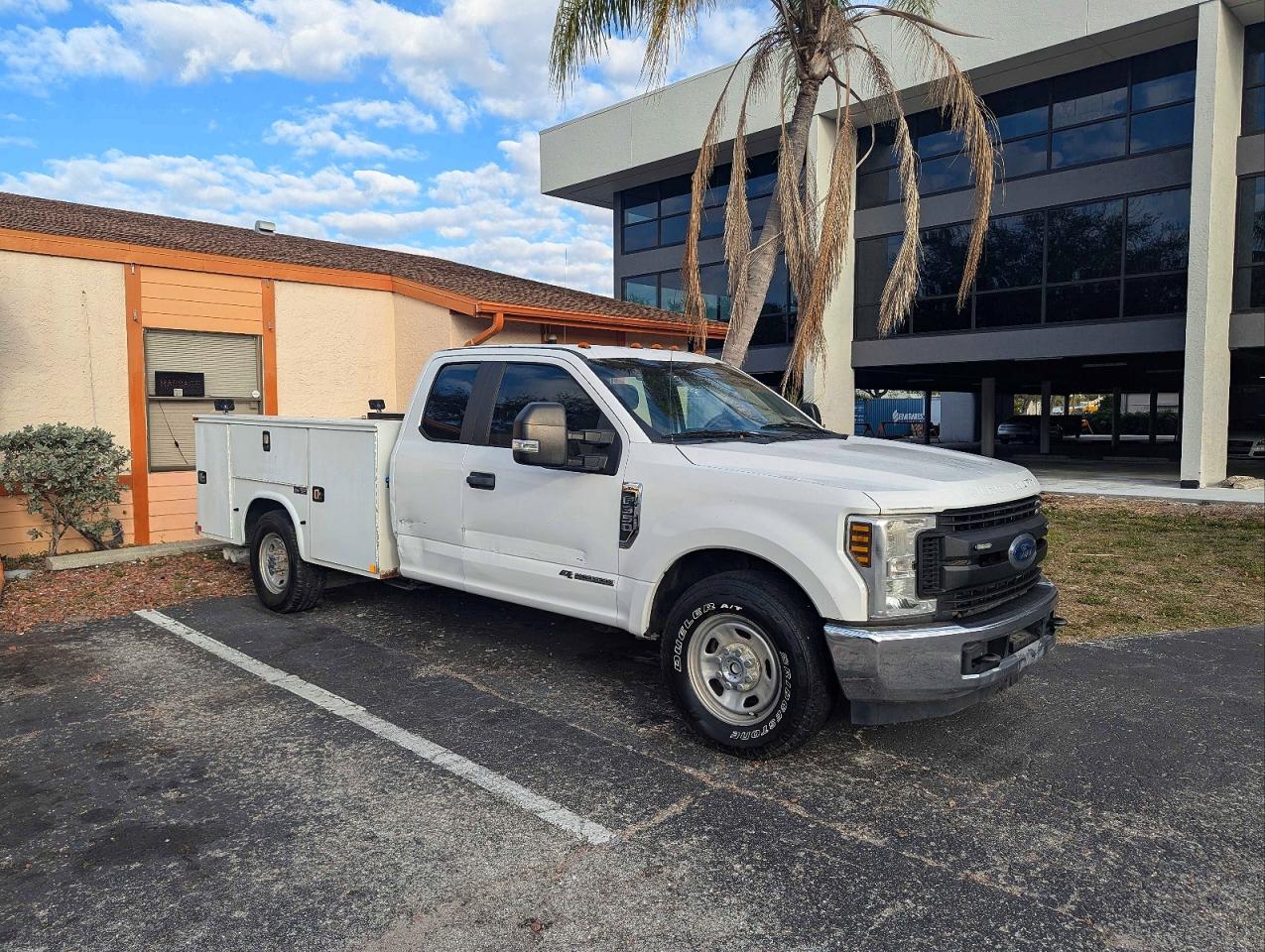 Ford F-350 Super Duty