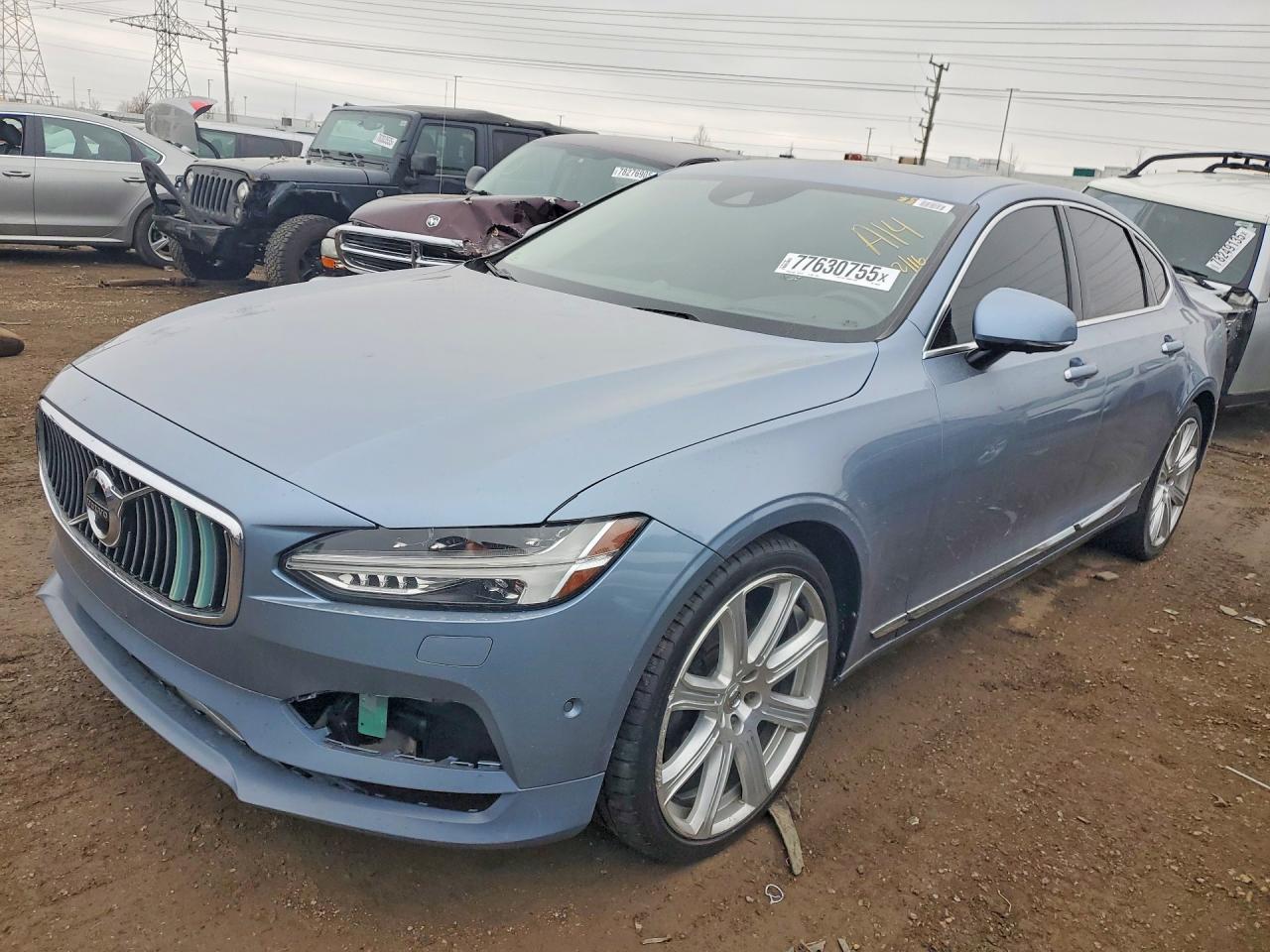 2017 Volvo S90