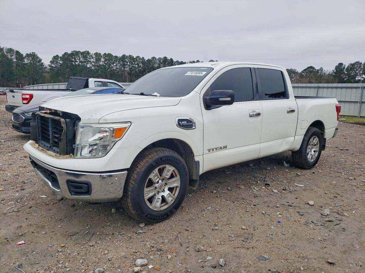 2017 Nissan Titan