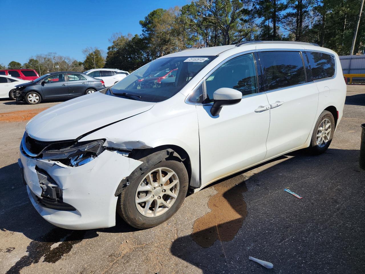 2020 Chrysler Voyager