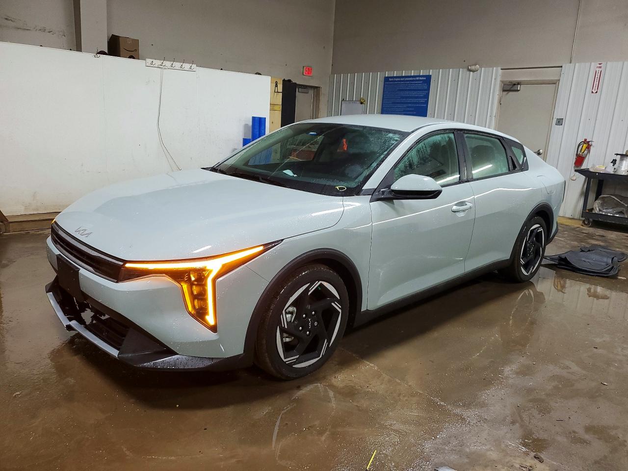 2025 Kia K4