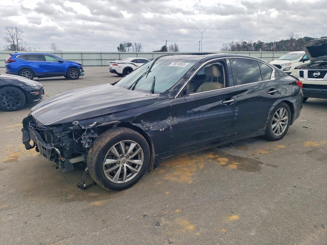 2015 Infinity Q50