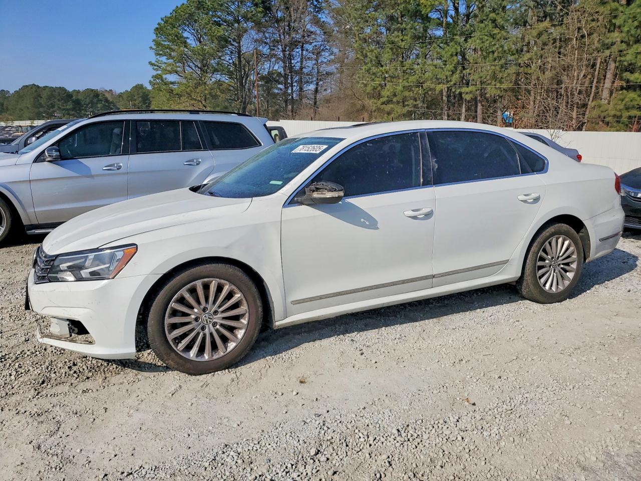 2016 Volkswagen Passat