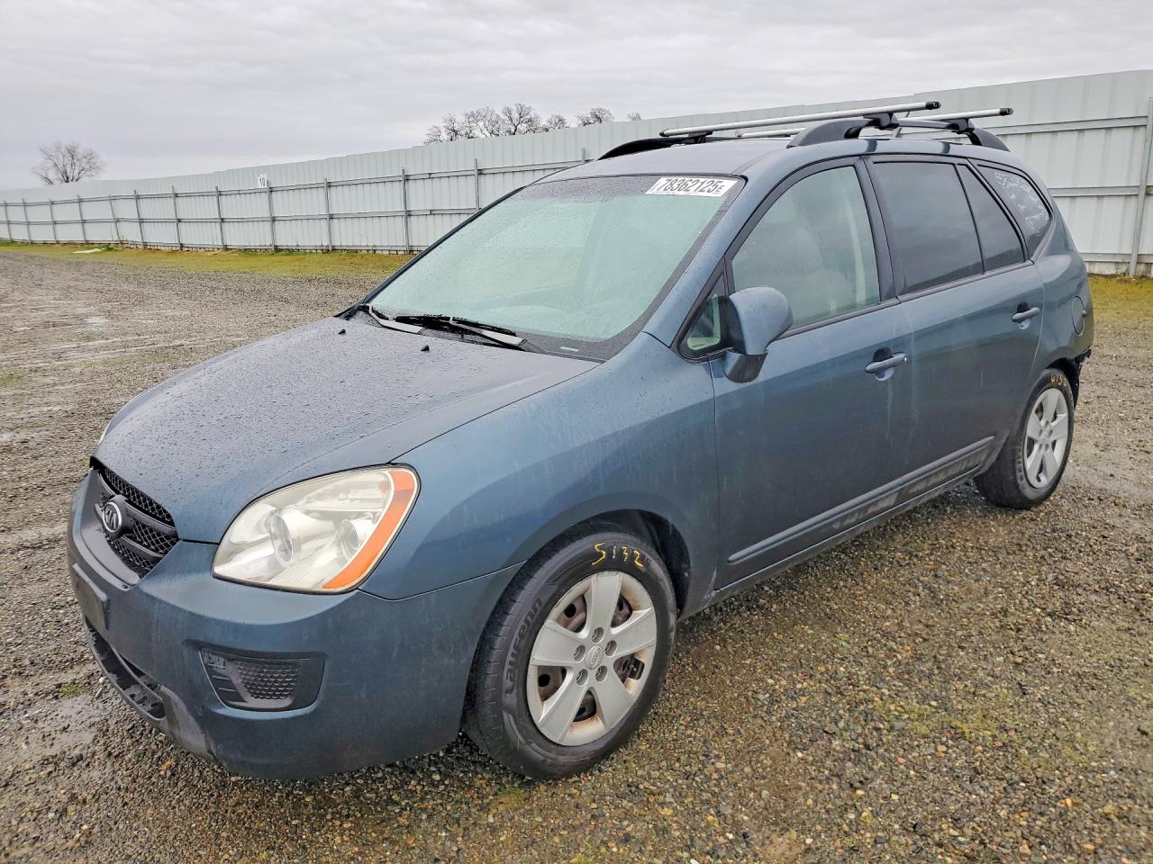 2009 Kia Rondo