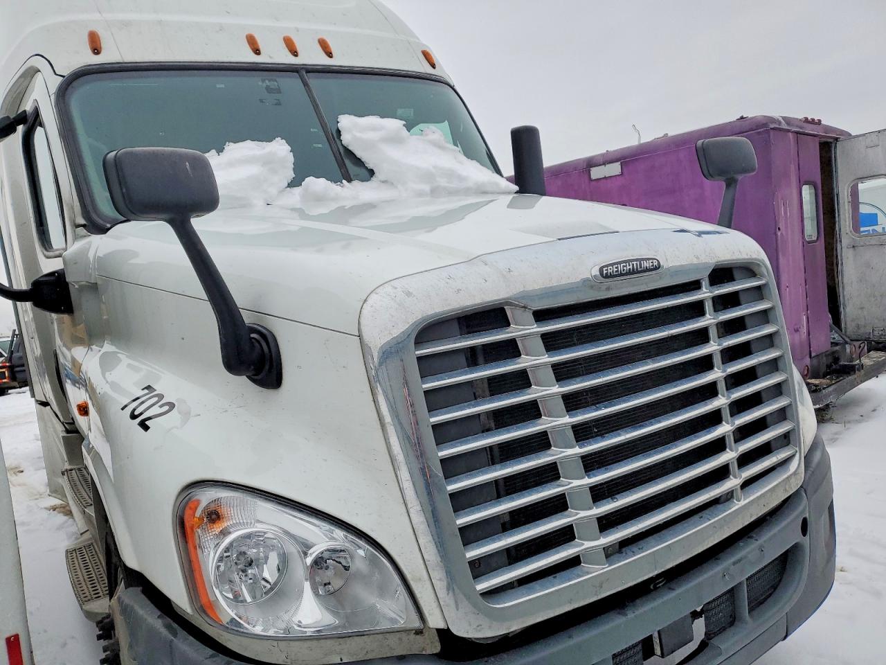 2016 Freightliner Cascadia 125