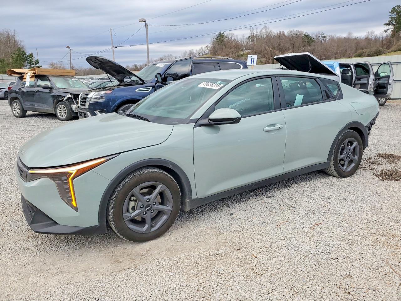 Kia K4