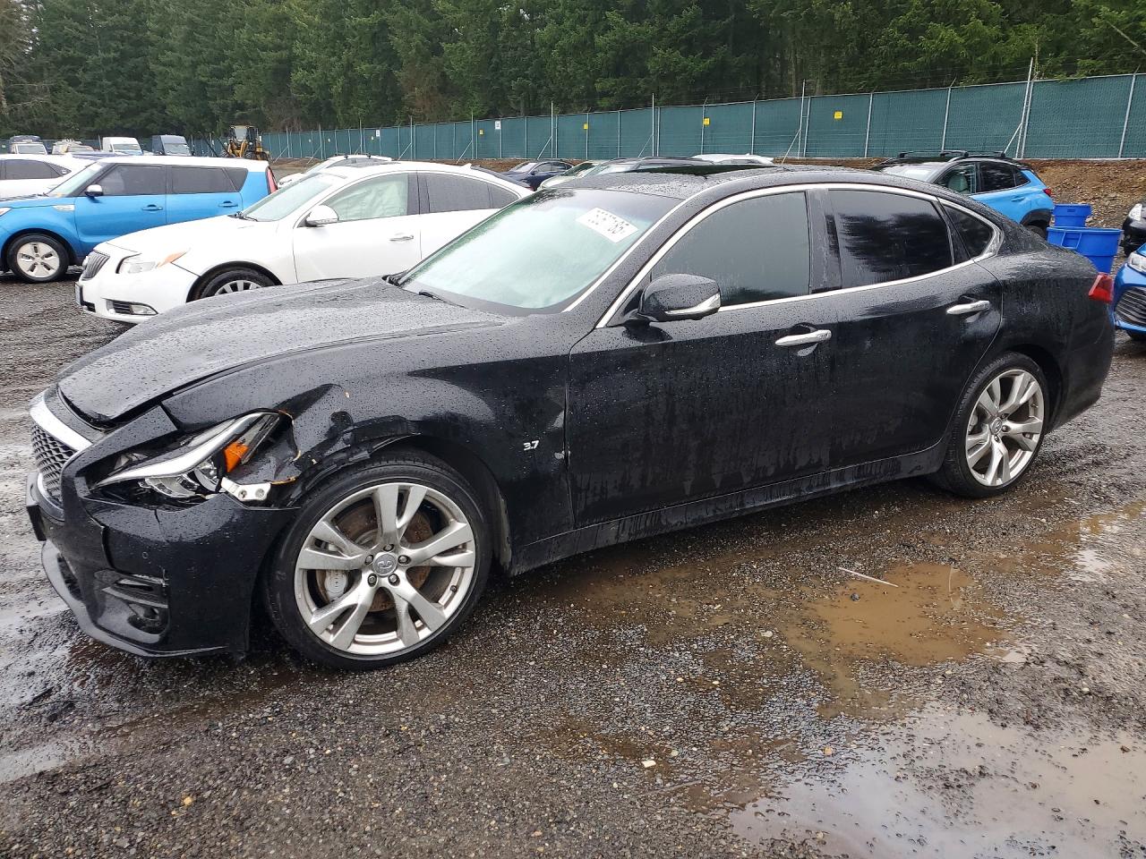 2015 Infiniti Q70
