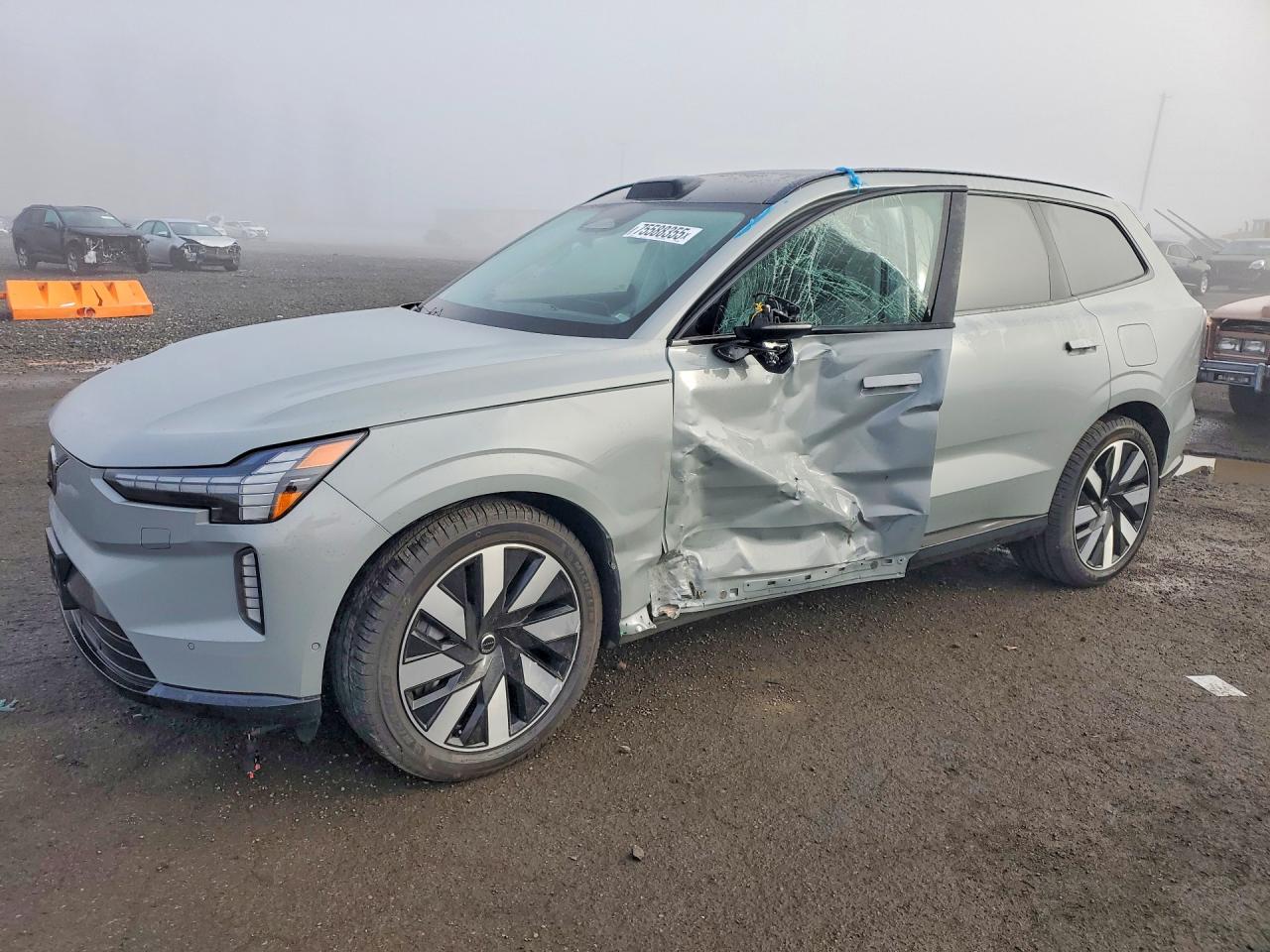 2025 Volvo Ex90