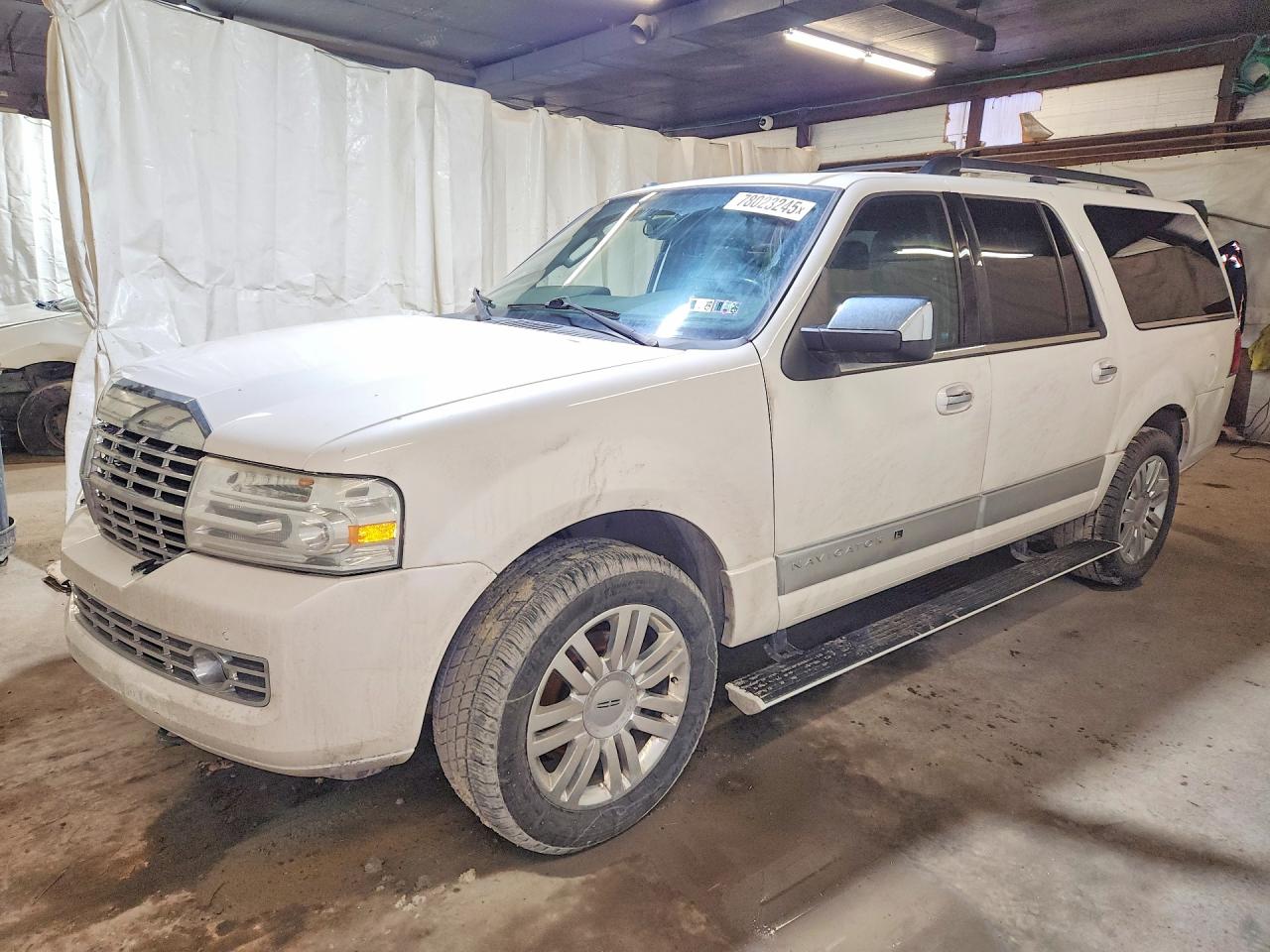 2014 Lincoln Navigator