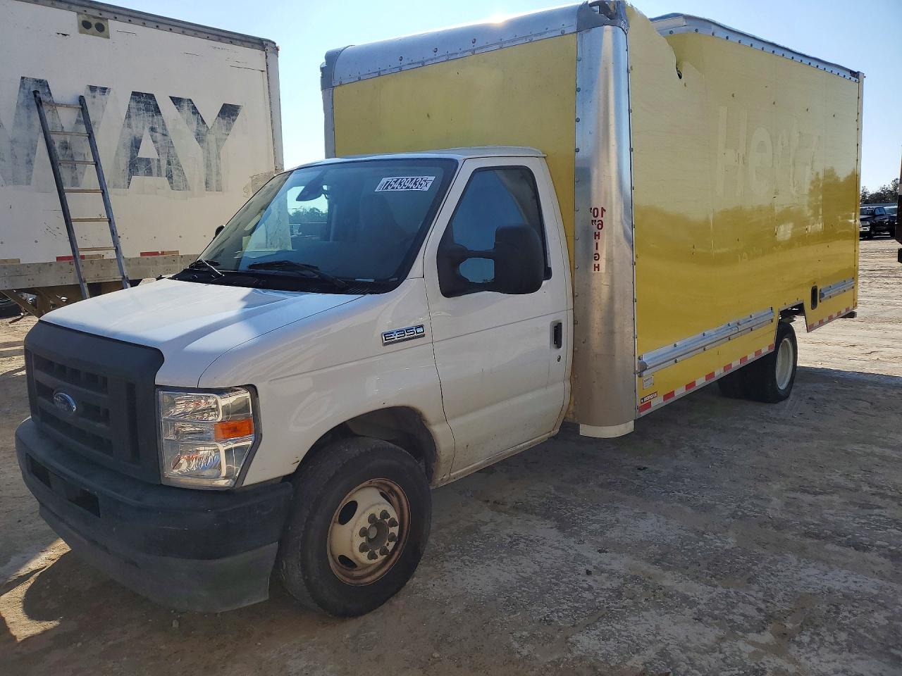 2024 Ford E-350