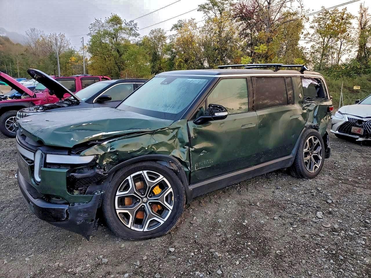 2023 Rivian R1S