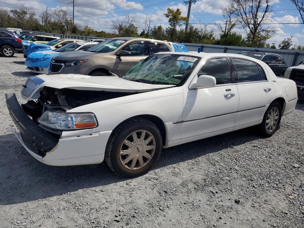 2010 Lincoln Town Car