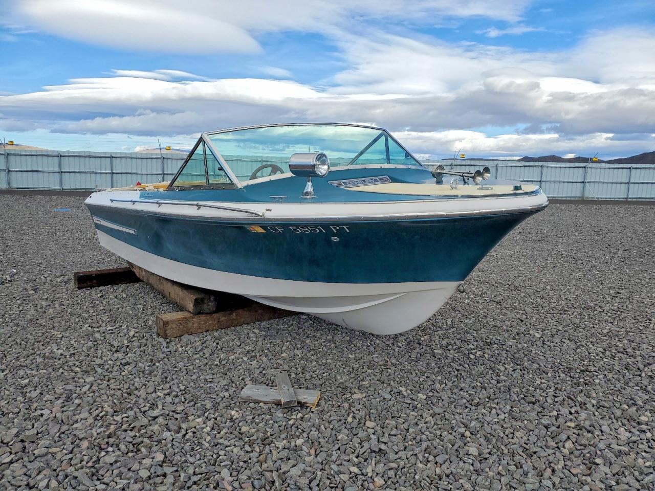 1997 Centurion Boats Coronado
