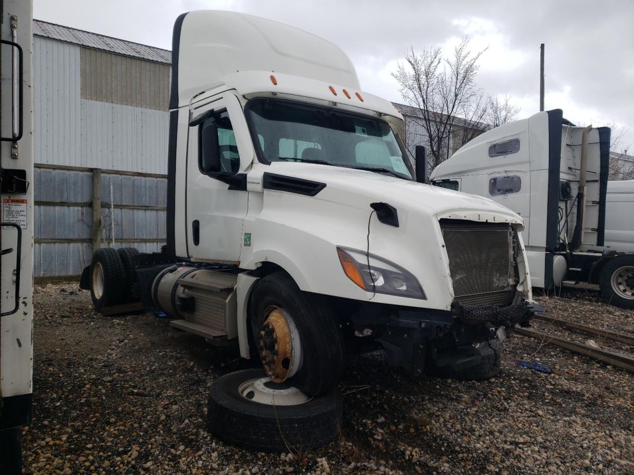 2020 Freightliner Cascadia 126