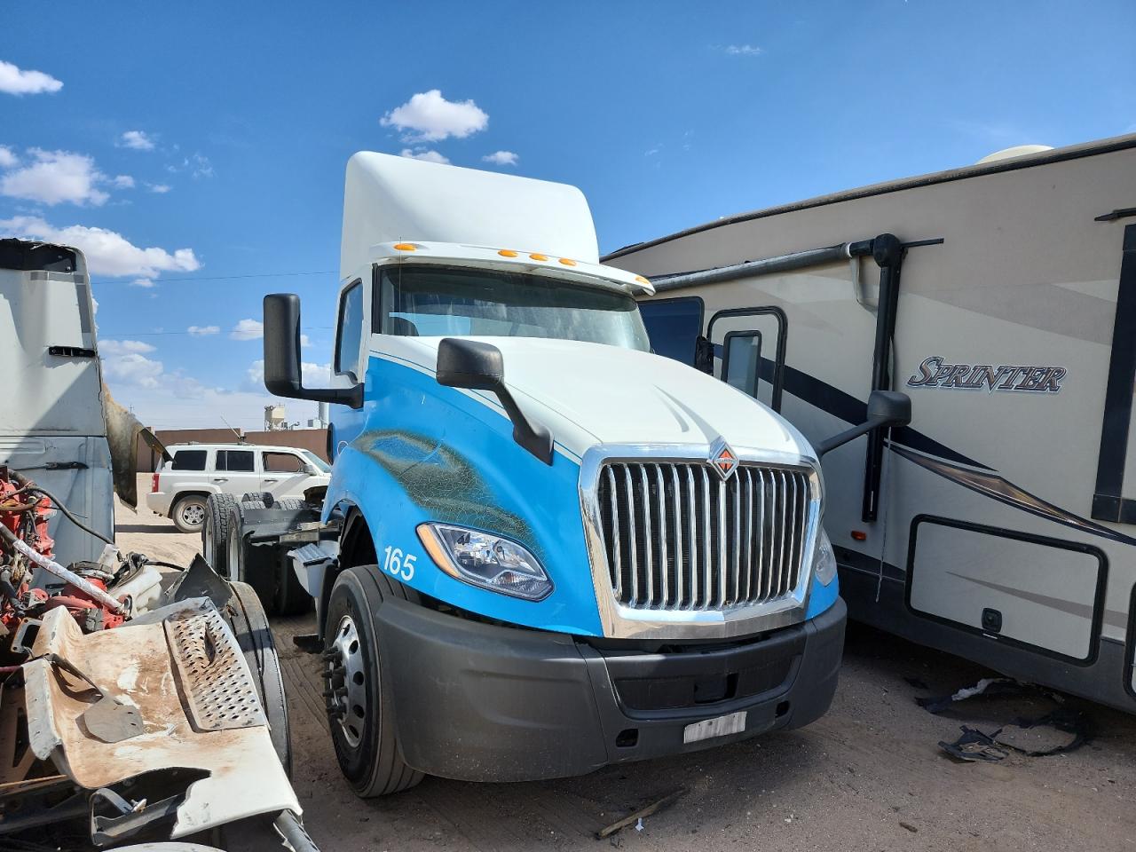 2019 International Lt625
