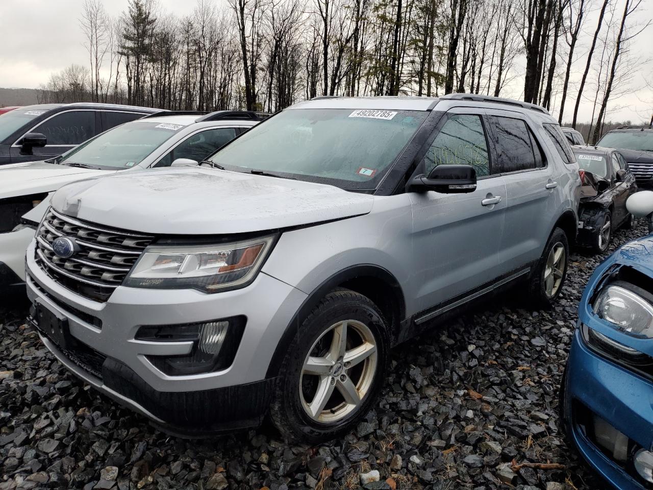 2016 Ford Explorer x XLT