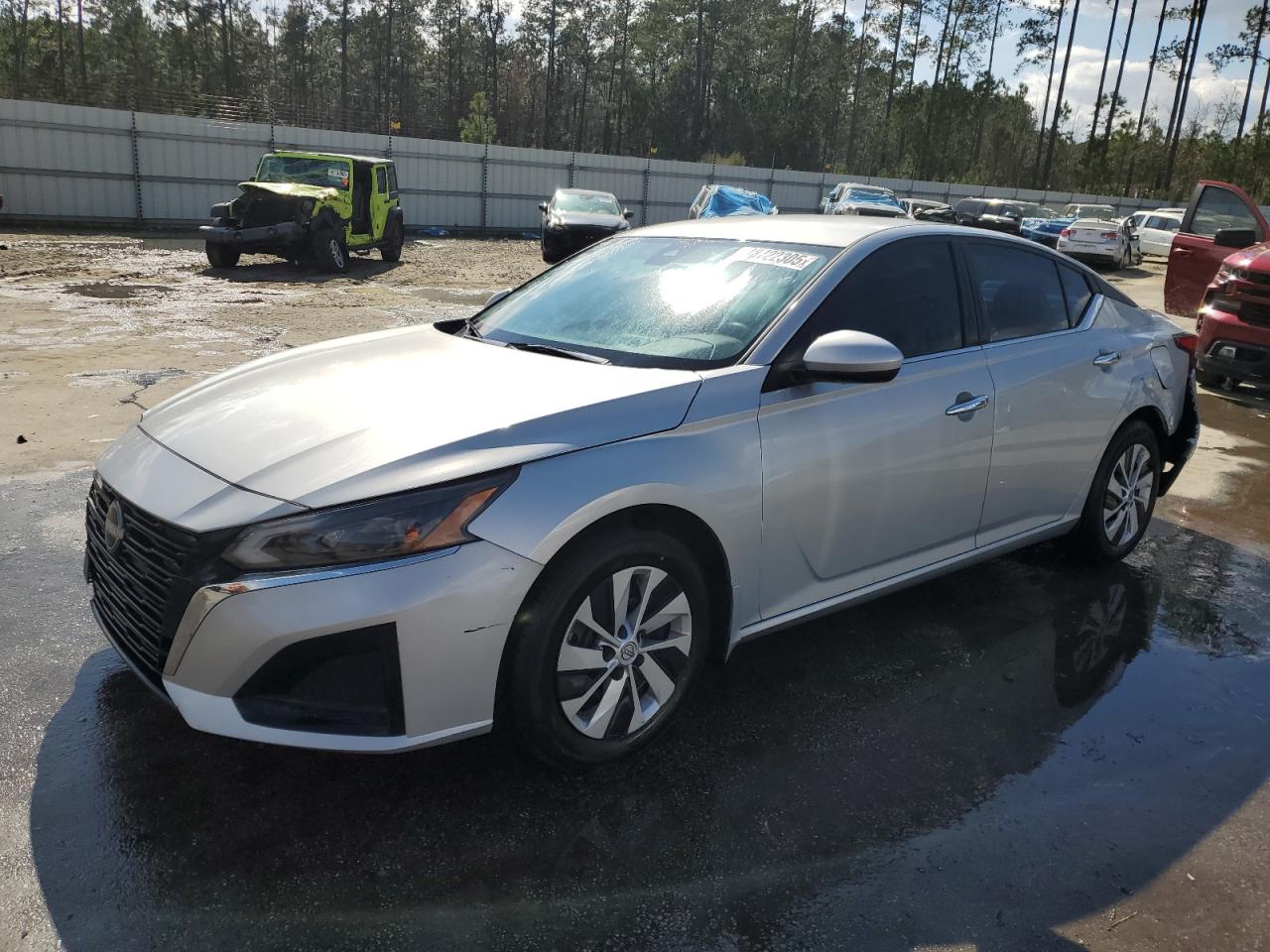 2023 Nissan Altima s S