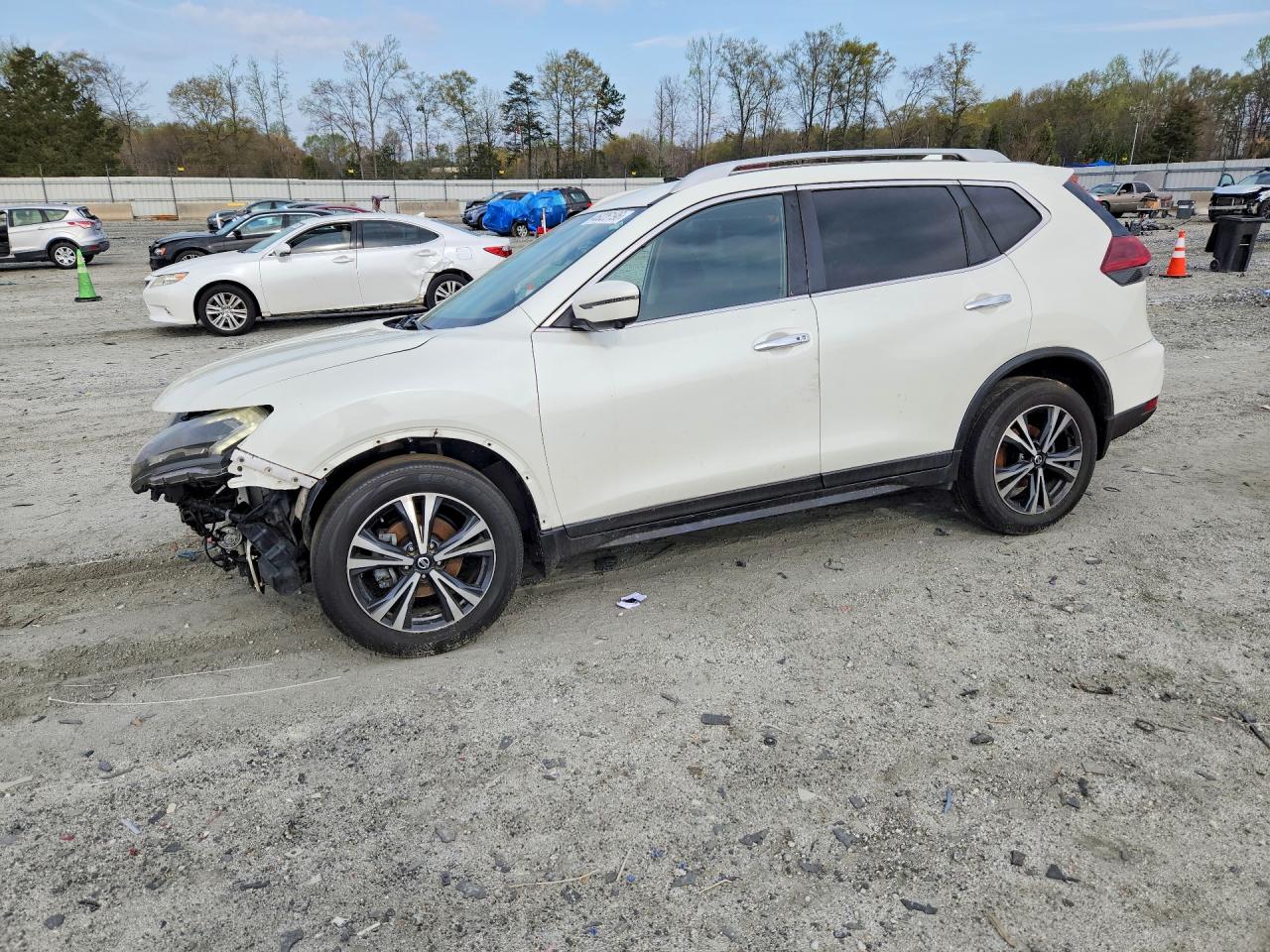 2020 Nissan Rogue
