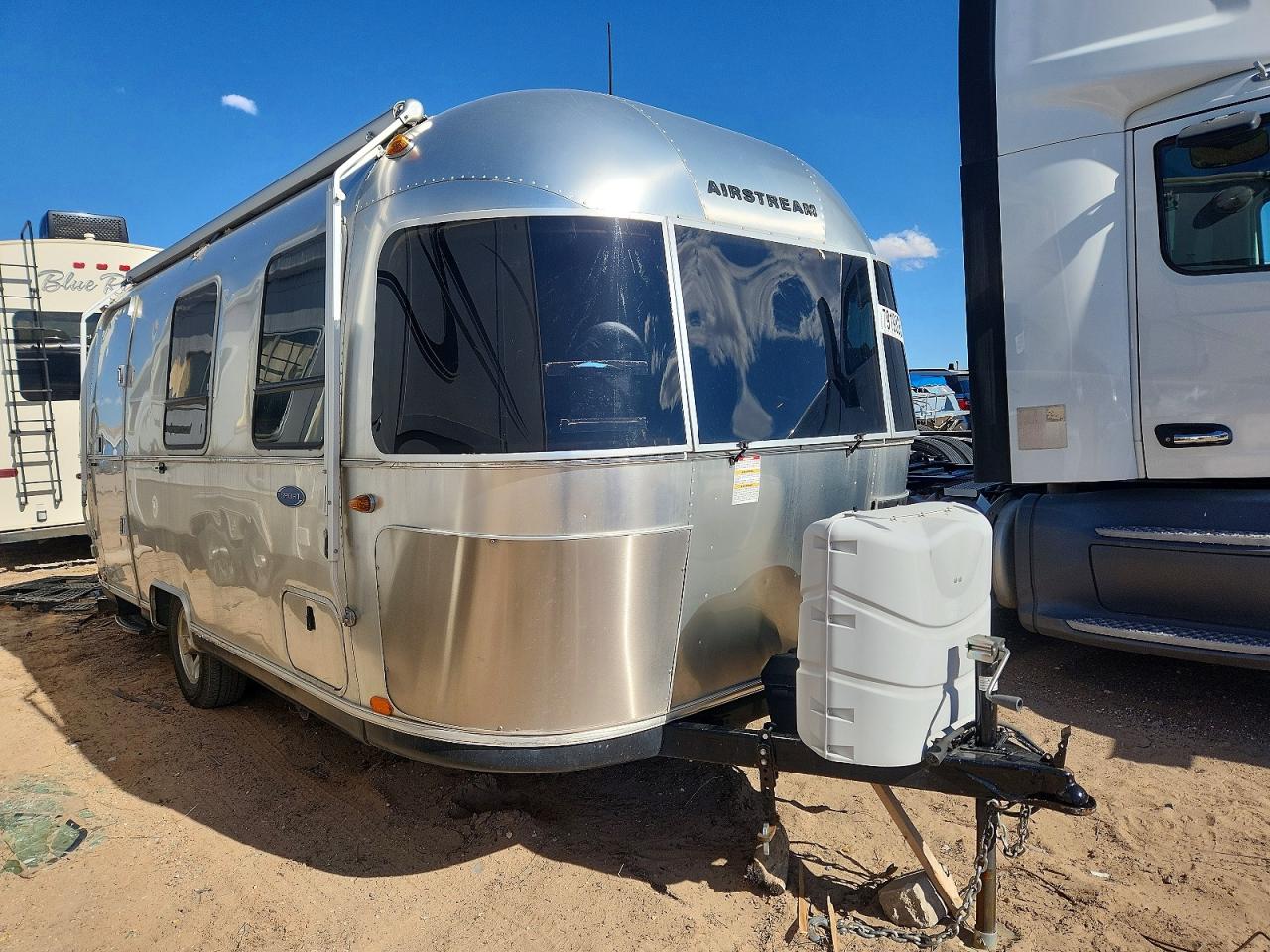 2016 Airstream Unknown