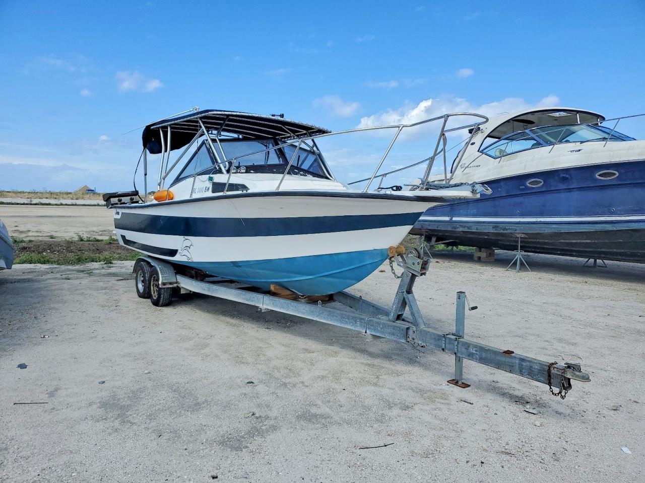 1975 Anacapri Marine Boat