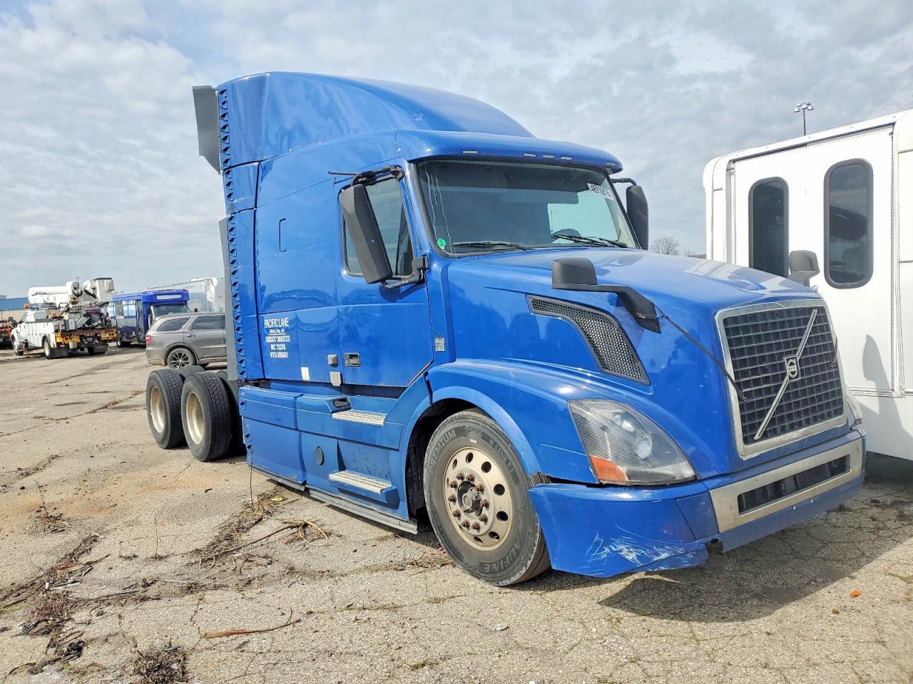 2017 Volv Vn