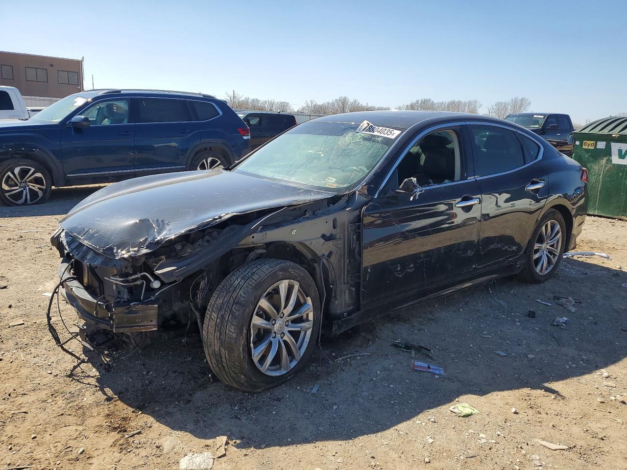 2015 Infiniti Q70