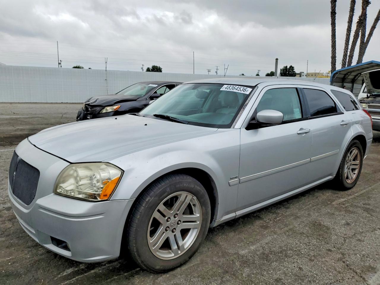2005 Dodge Magnum