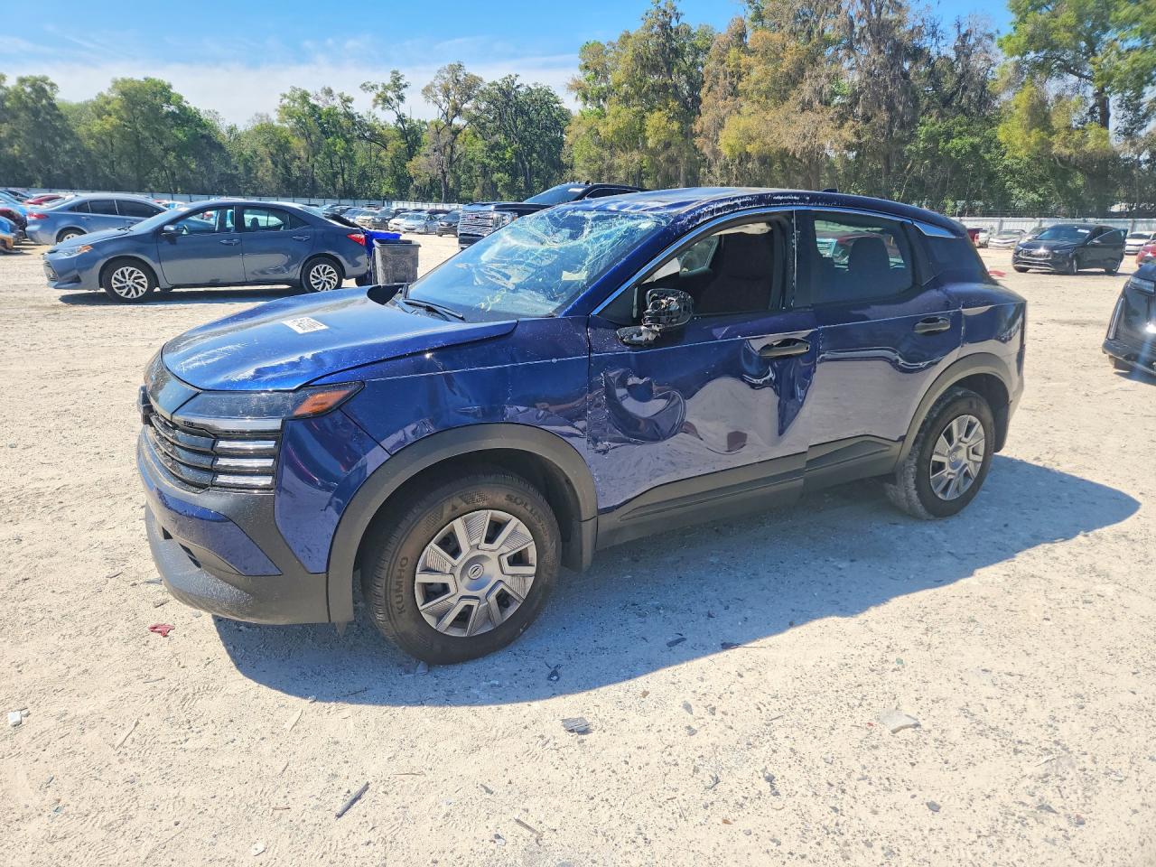2025 Nissan Kicks